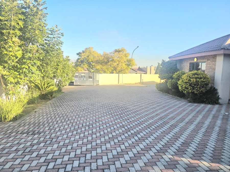 To Let 3 Bedroom Property for Rent in Sunnyridge KwaZulu-Natal