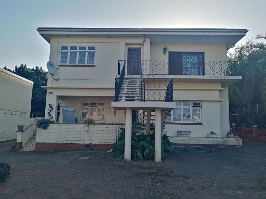 8 Bedroom Property for Sale in Essenwood KwaZulu-Natal