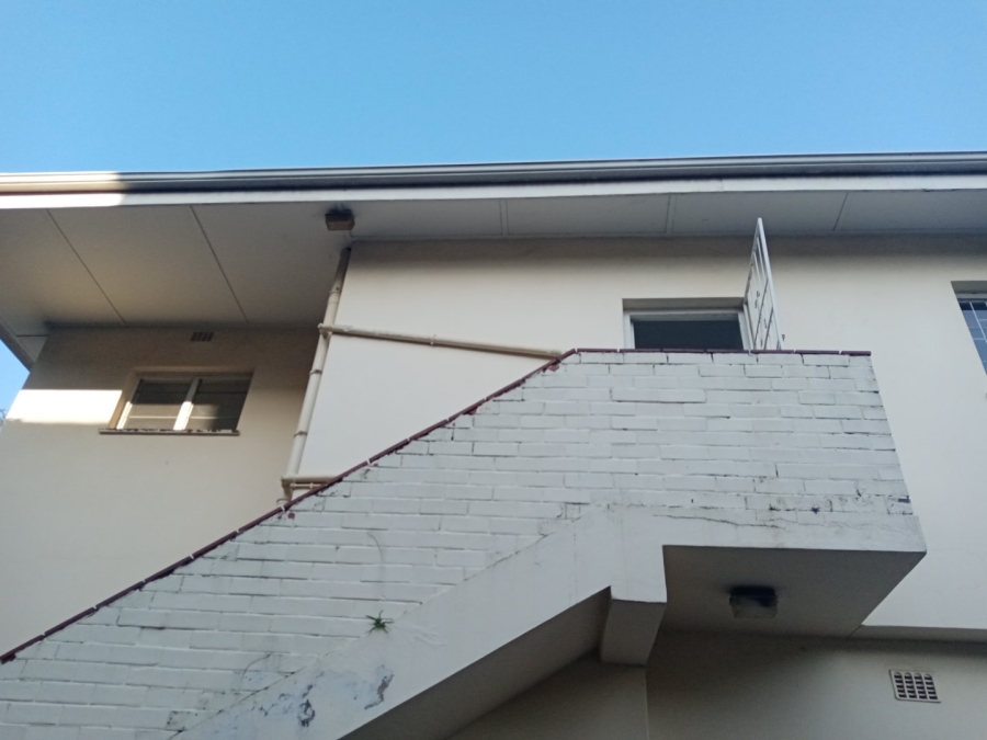 8 Bedroom Property for Sale in Essenwood KwaZulu-Natal