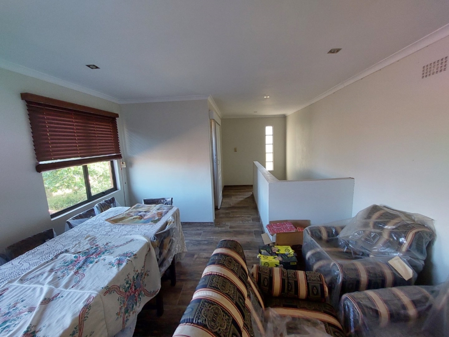 To Let 2 Bedroom Property for Rent in Clare Hills KwaZulu-Natal