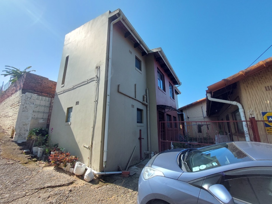 To Let 2 Bedroom Property for Rent in Clare Hills KwaZulu-Natal