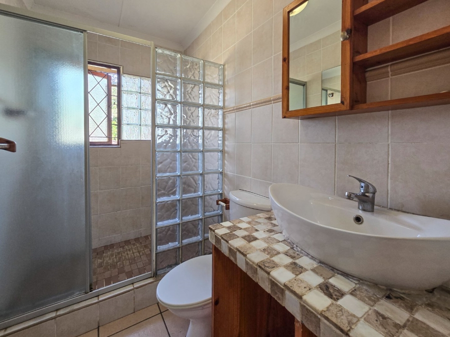 2 Bedroom Property for Sale in Anerley KwaZulu-Natal