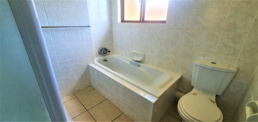4 Bedroom Property for Sale in St Michaels On Sea KwaZulu-Natal
