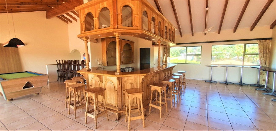 4 Bedroom Property for Sale in St Michaels On Sea KwaZulu-Natal