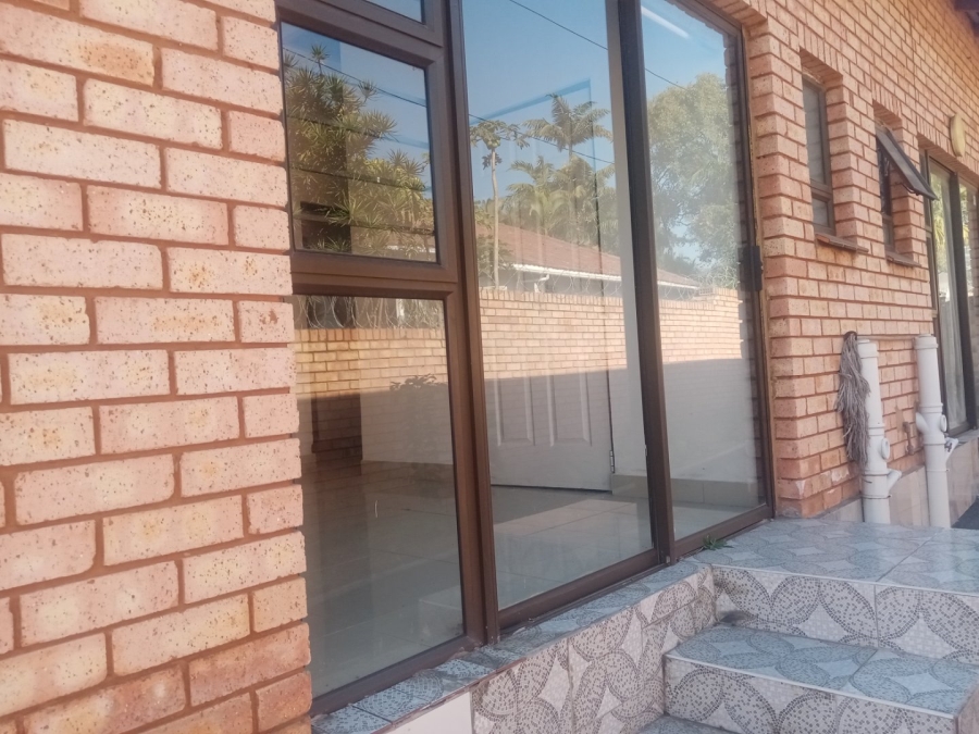 32 Bedroom Property for Sale in Wentworth KwaZulu-Natal