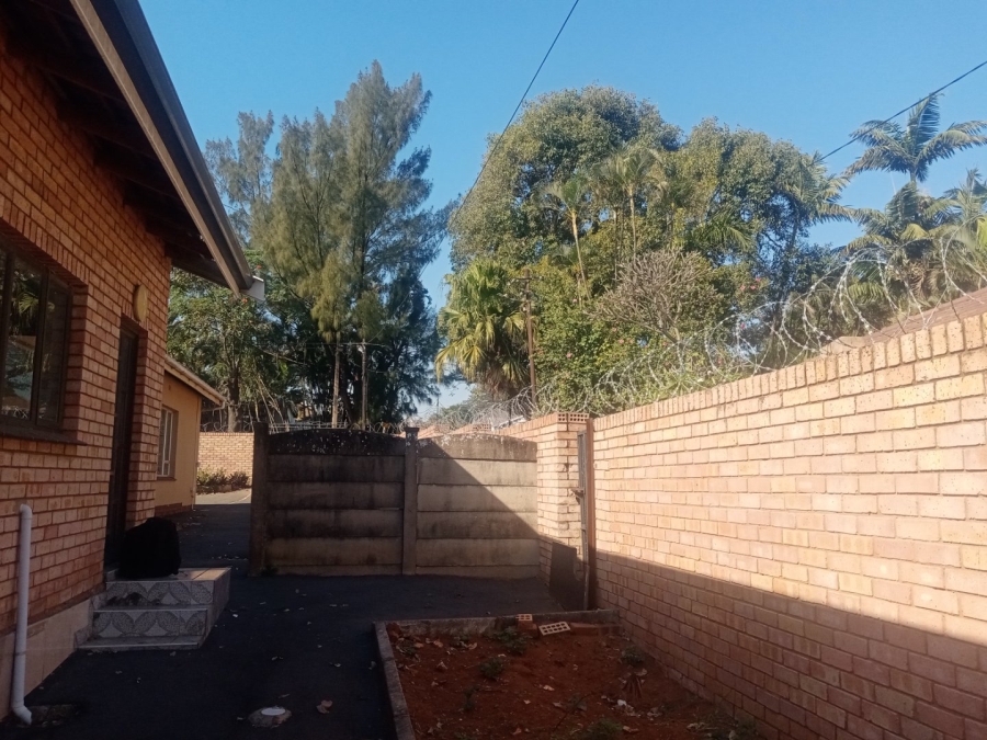 32 Bedroom Property for Sale in Wentworth KwaZulu-Natal