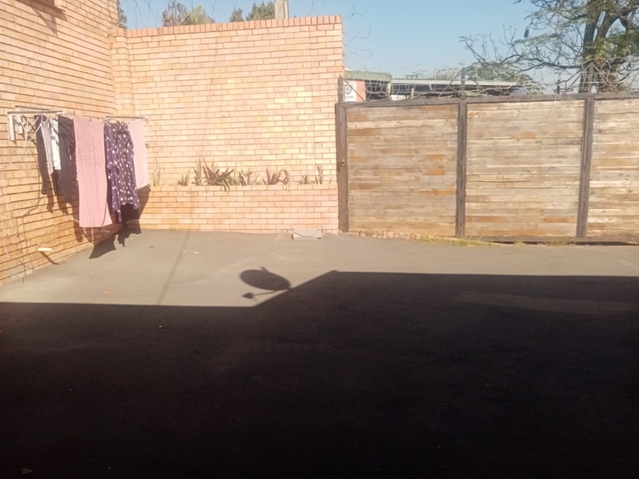 32 Bedroom Property for Sale in Wentworth KwaZulu-Natal