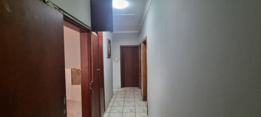 3 Bedroom Property for Sale in Port Edward KwaZulu-Natal
