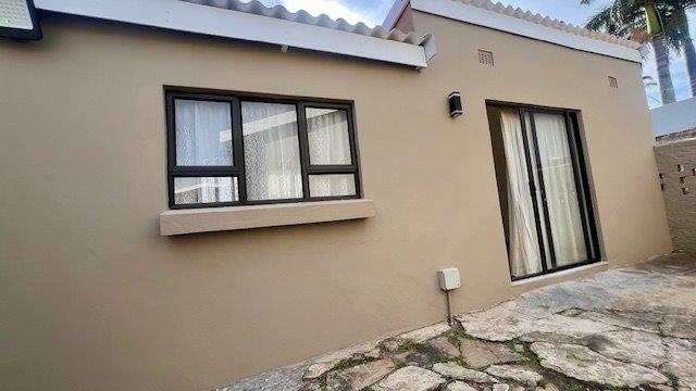 1 Bedroom Property for Sale in Uvongo KwaZulu-Natal