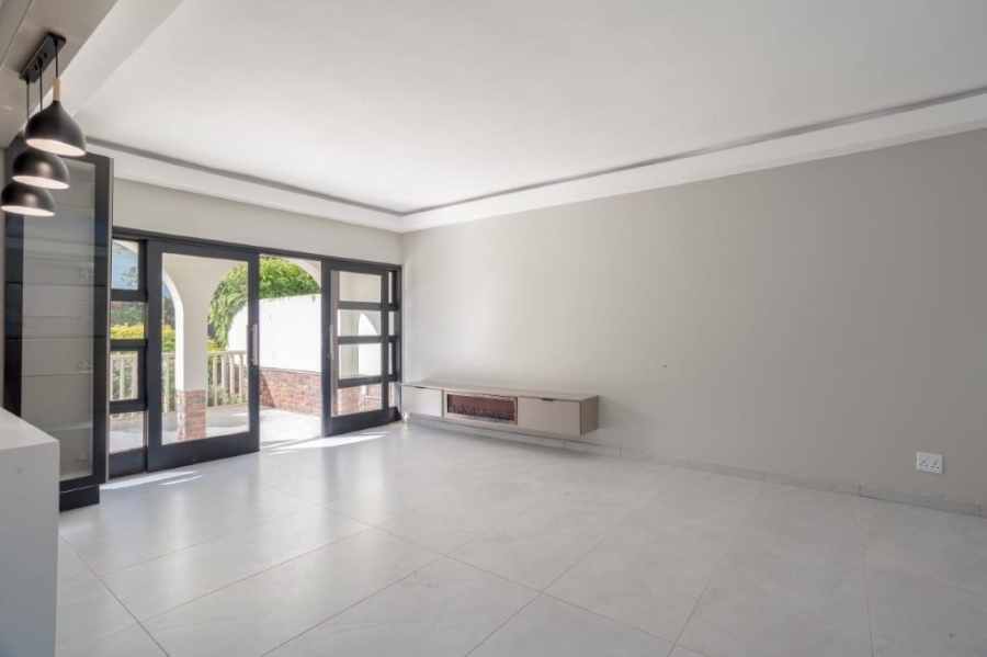 3 Bedroom Property for Sale in Umtentweni KwaZulu-Natal