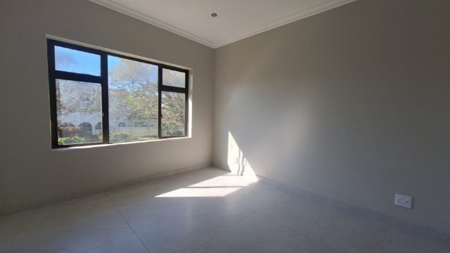 3 Bedroom Property for Sale in Umtentweni KwaZulu-Natal