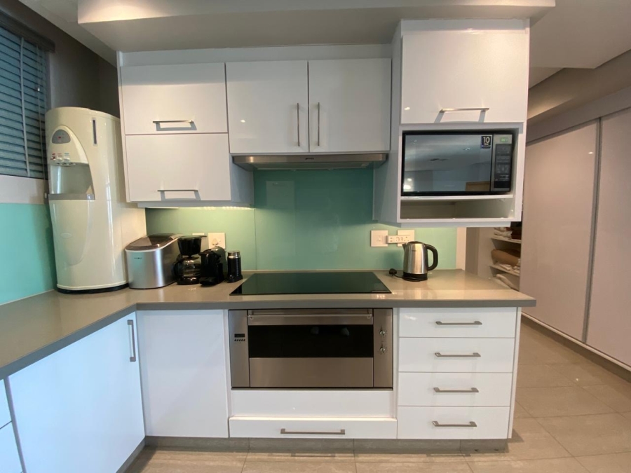 To Let 4 Bedroom Property for Rent in Umhlanga KwaZulu-Natal