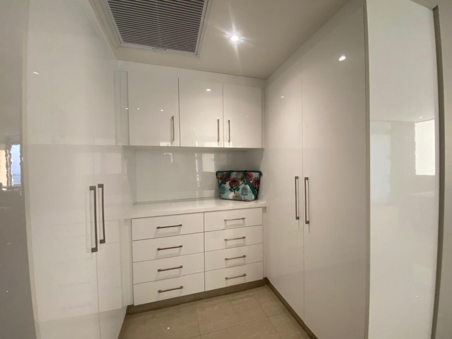To Let 4 Bedroom Property for Rent in Umhlanga KwaZulu-Natal