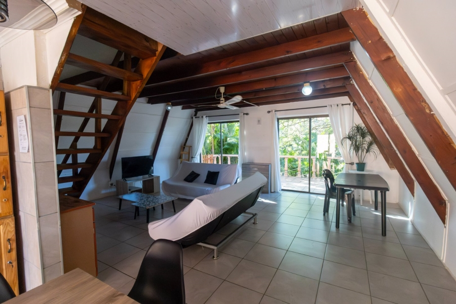 2 Bedroom Property for Sale in Hibberdene KwaZulu-Natal