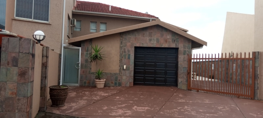 3 Bedroom Property for Sale in Shelly Beach KwaZulu-Natal