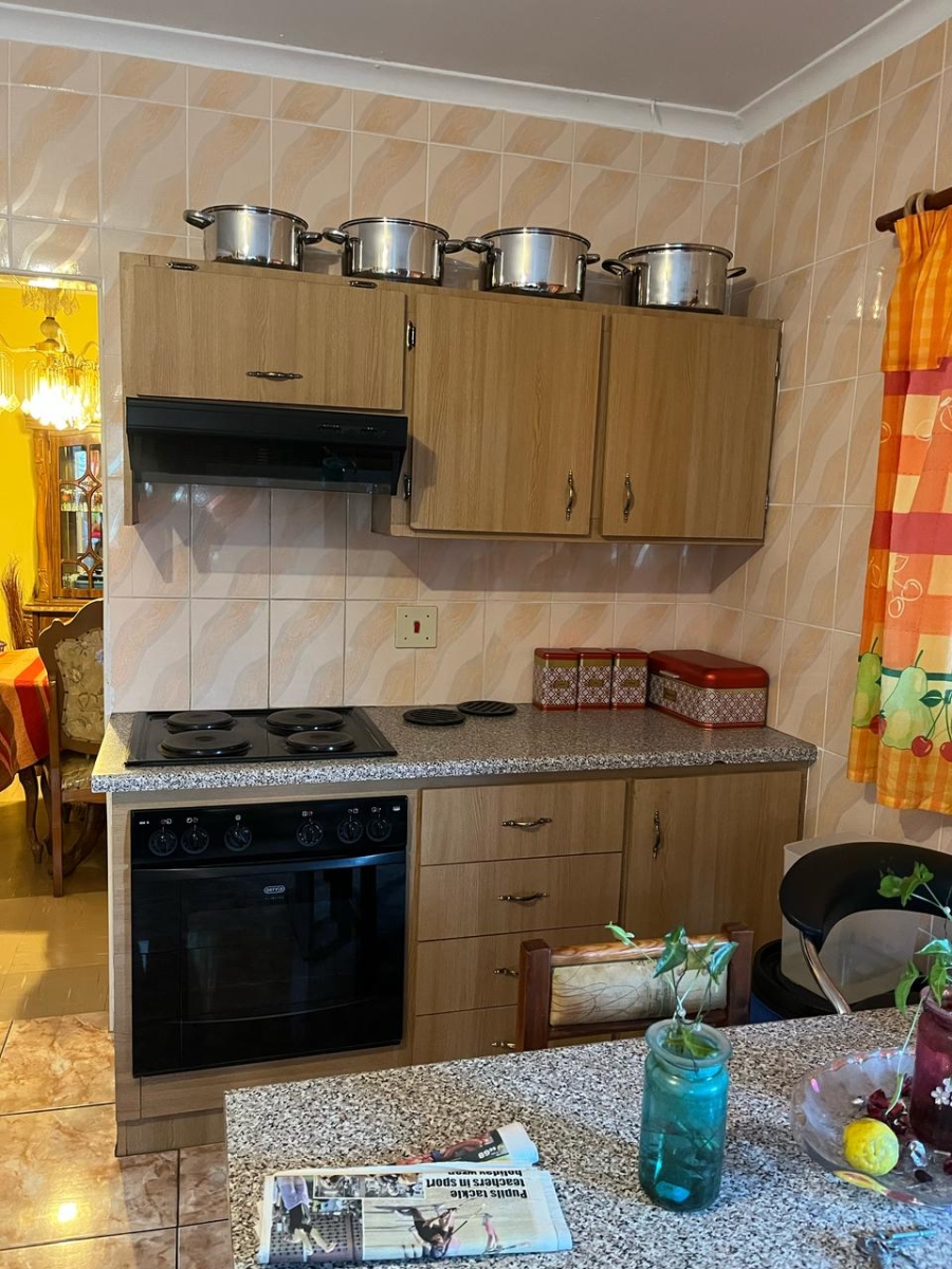  Bedroom Property for Sale in Acaciaville KwaZulu-Natal