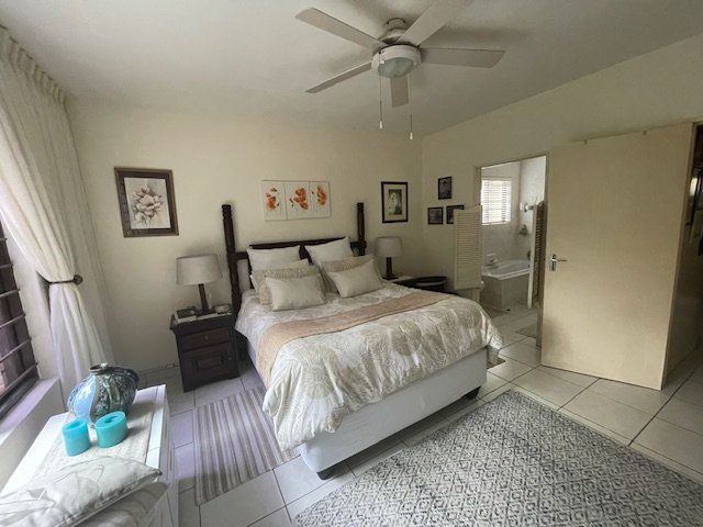 4 Bedroom Property for Sale in St Michaels On Sea KwaZulu-Natal