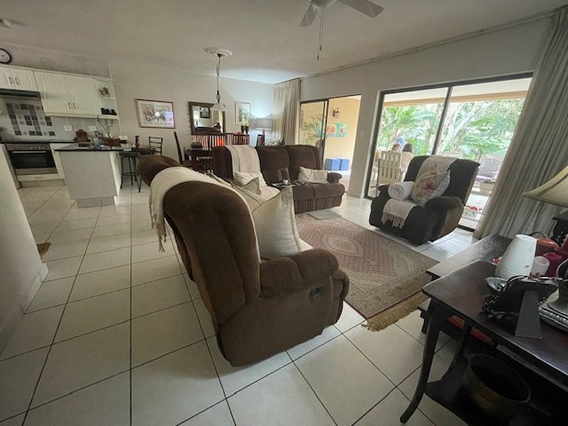 4 Bedroom Property for Sale in St Michaels On Sea KwaZulu-Natal
