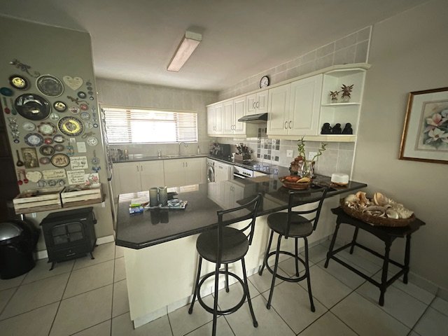 4 Bedroom Property for Sale in St Michaels On Sea KwaZulu-Natal