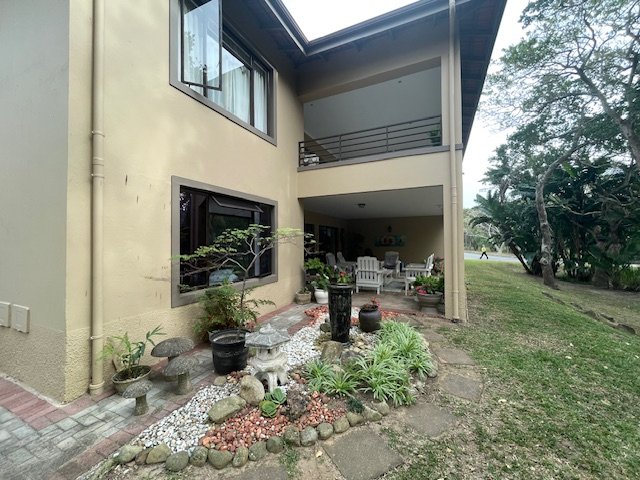 4 Bedroom Property for Sale in St Michaels On Sea KwaZulu-Natal