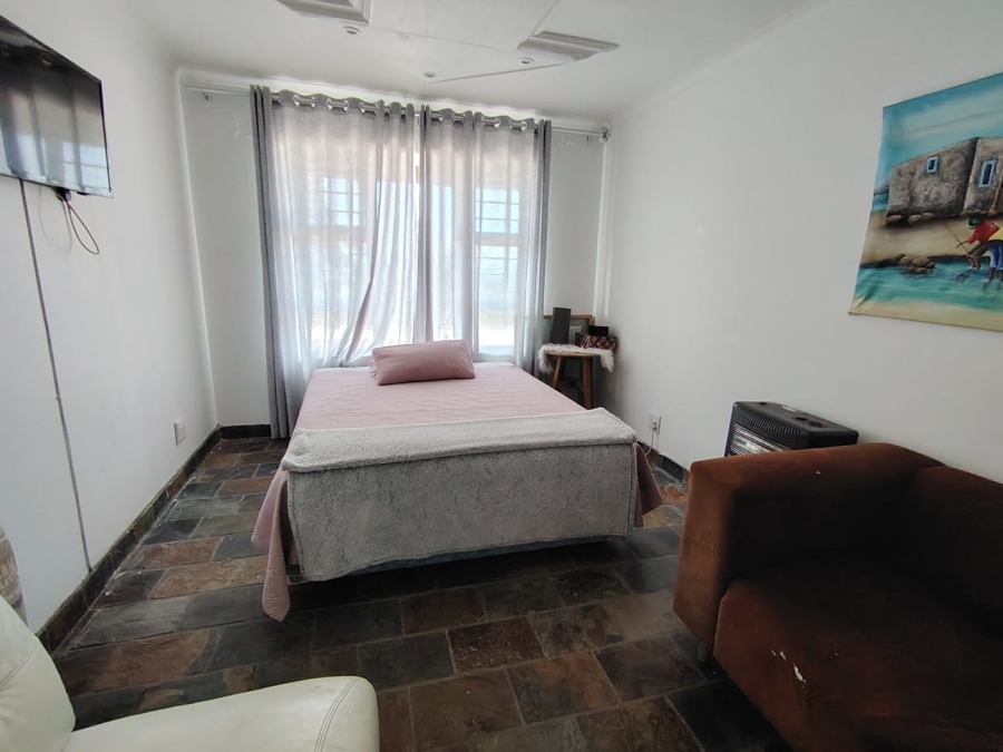 5 Bedroom Property for Sale in Palm Beach KwaZulu-Natal