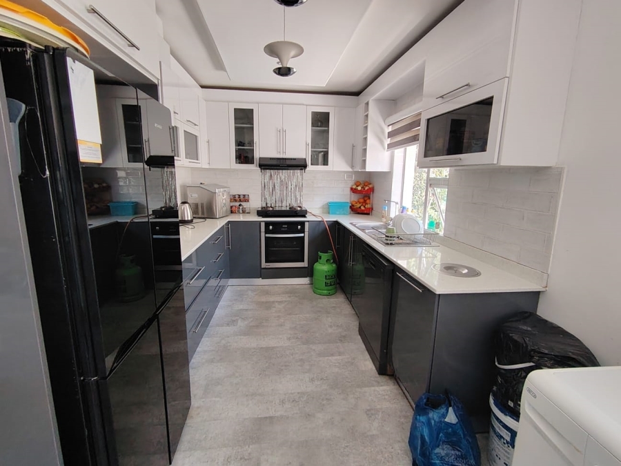 5 Bedroom Property for Sale in Palm Beach KwaZulu-Natal