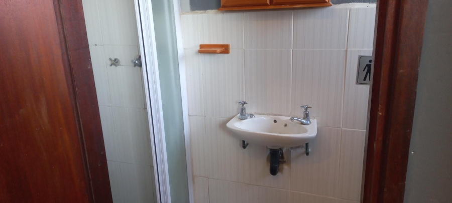 To Let 2 Bedroom Property for Rent in Oslo Beach KwaZulu-Natal