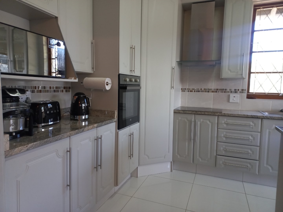To Let 3 Bedroom Property for Rent in Umbilo KwaZulu-Natal