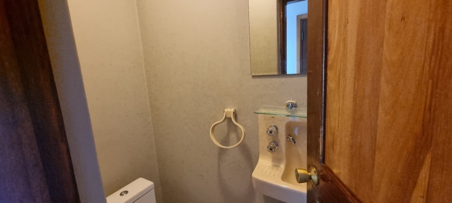 3 Bedroom Property for Sale in Uvongo KwaZulu-Natal