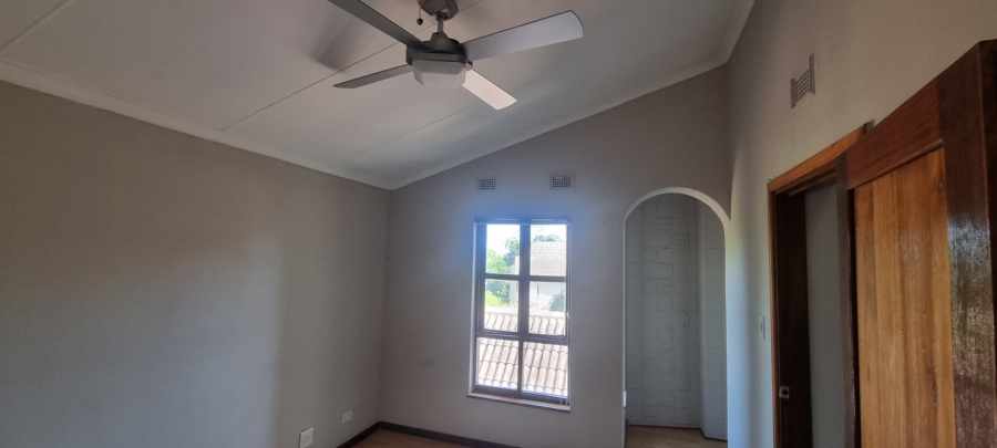 3 Bedroom Property for Sale in Uvongo KwaZulu-Natal