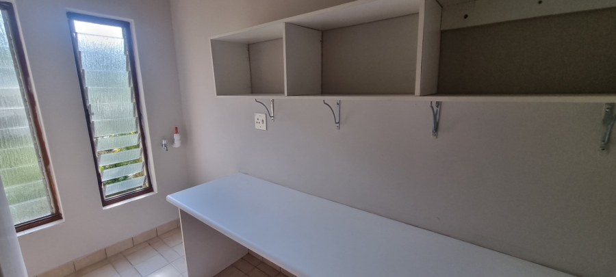 3 Bedroom Property for Sale in Uvongo KwaZulu-Natal
