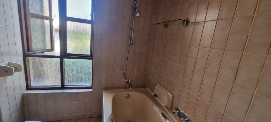 3 Bedroom Property for Sale in Uvongo KwaZulu-Natal