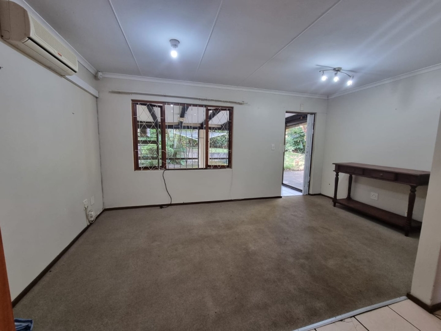 2 Bedroom Property for Sale in Anerley KwaZulu-Natal