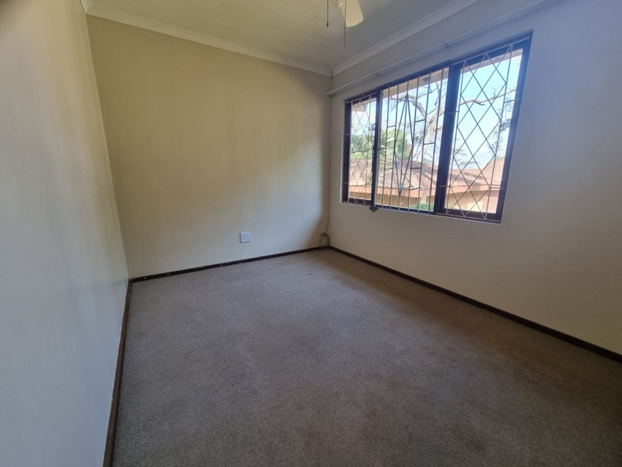 2 Bedroom Property for Sale in Anerley KwaZulu-Natal