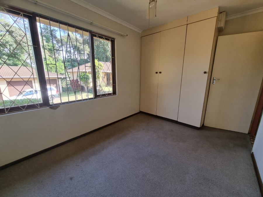 2 Bedroom Property for Sale in Anerley KwaZulu-Natal