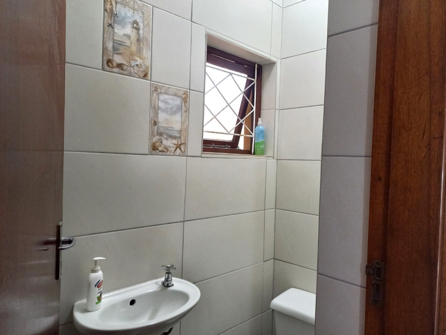 2 Bedroom Property for Sale in Shelly Beach KwaZulu-Natal
