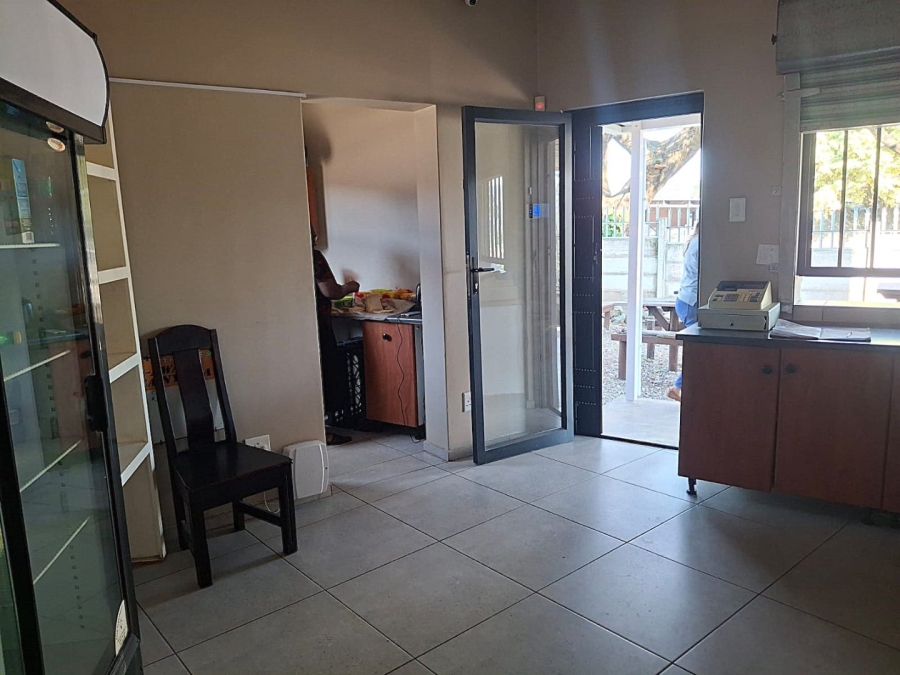  Bedroom Property for Sale in Uvongo Beach KwaZulu-Natal