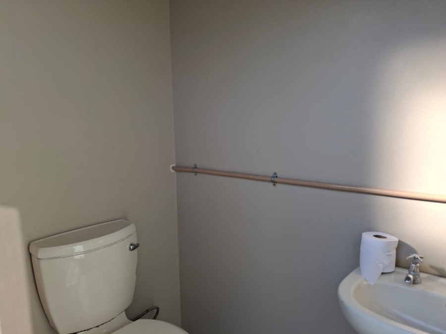  Bedroom Property for Sale in Uvongo Beach KwaZulu-Natal