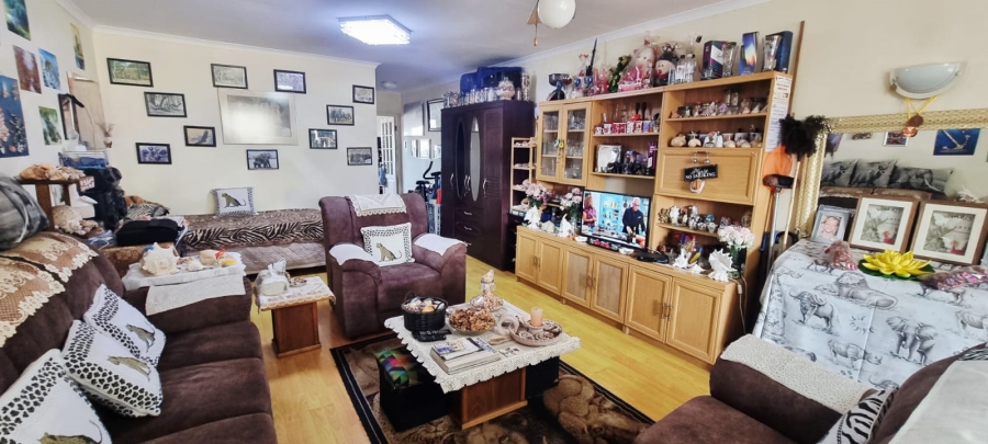 1 Bedroom Property for Sale in Margate Beach KwaZulu-Natal