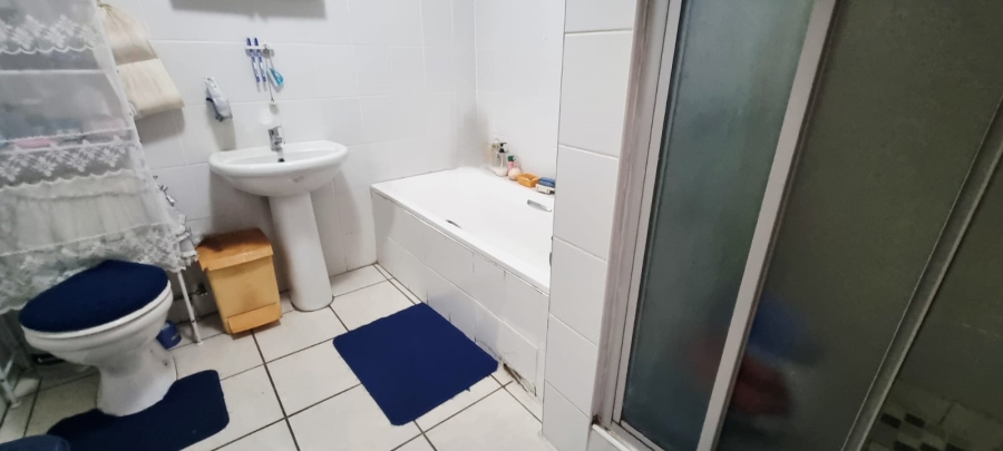1 Bedroom Property for Sale in Margate Beach KwaZulu-Natal