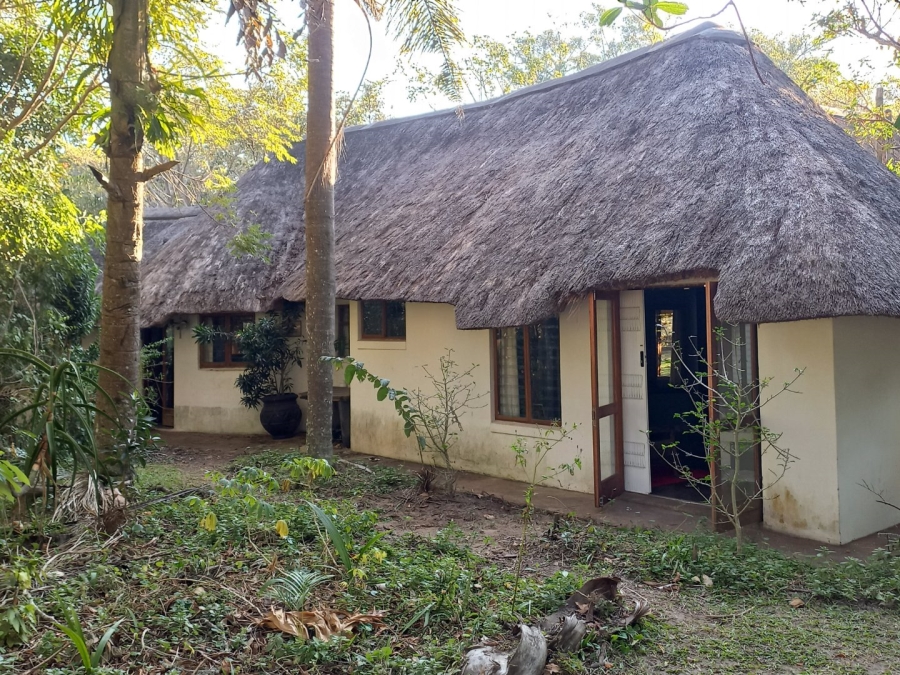 3 Bedroom Property for Sale in Umtentweni KwaZulu-Natal
