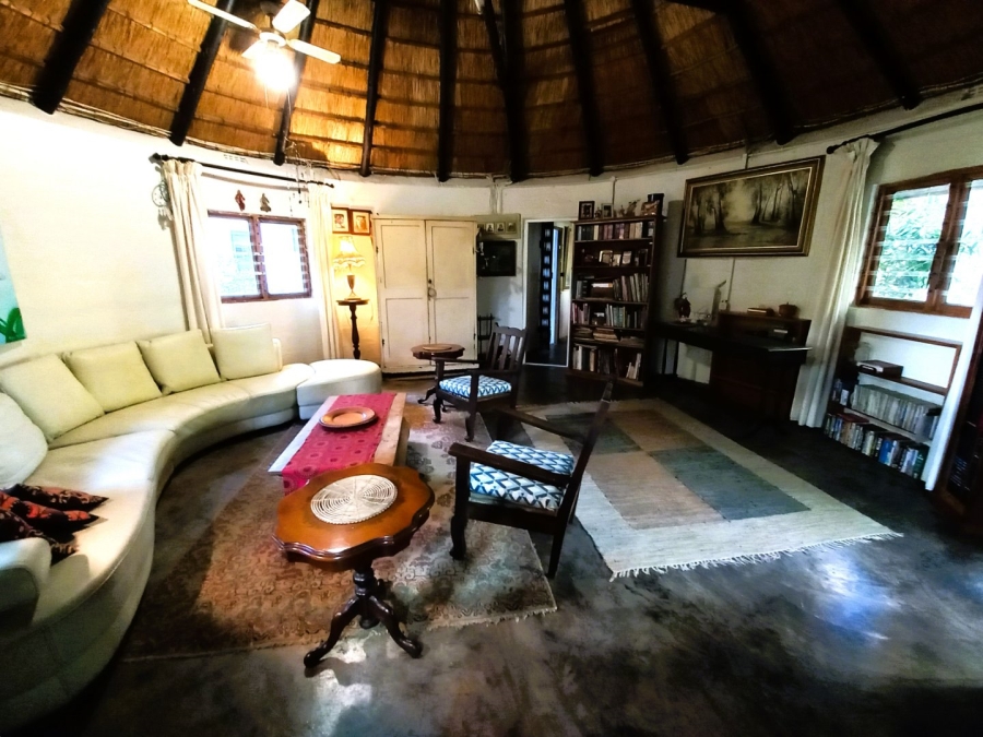 3 Bedroom Property for Sale in Umtentweni KwaZulu-Natal