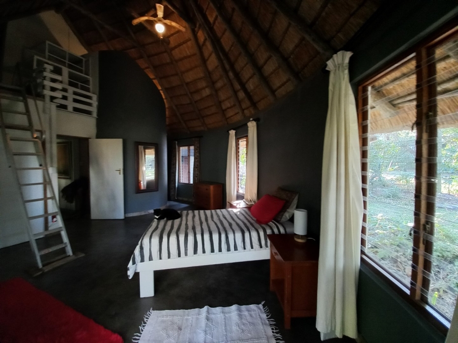 3 Bedroom Property for Sale in Umtentweni KwaZulu-Natal