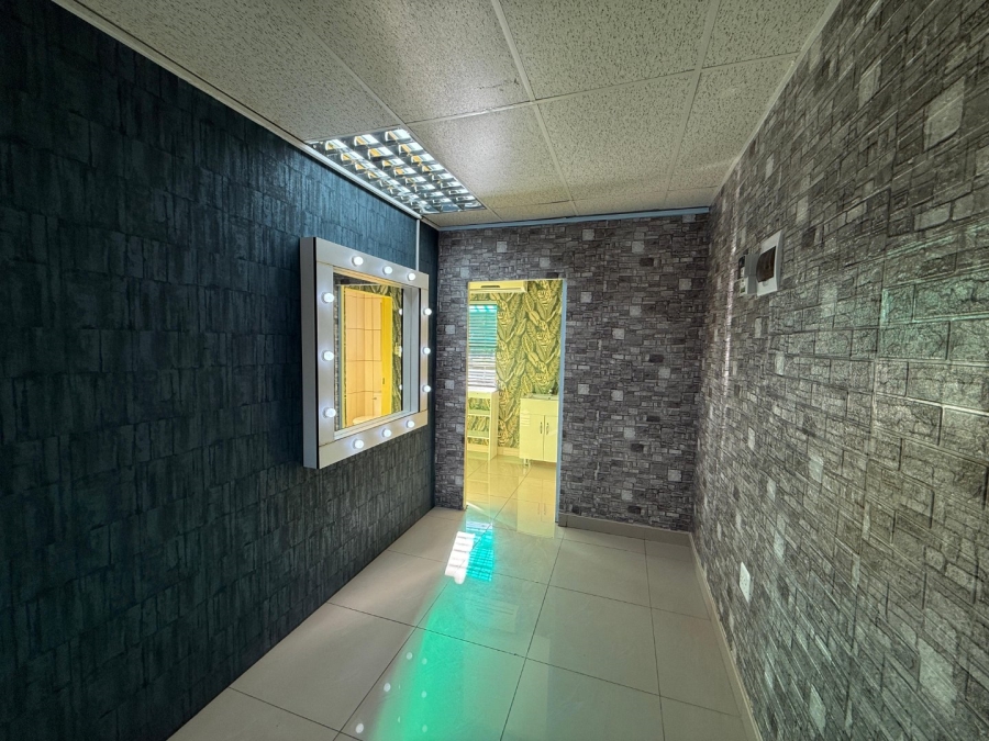To Let commercial Property for Rent in Newcastle KwaZulu-Natal