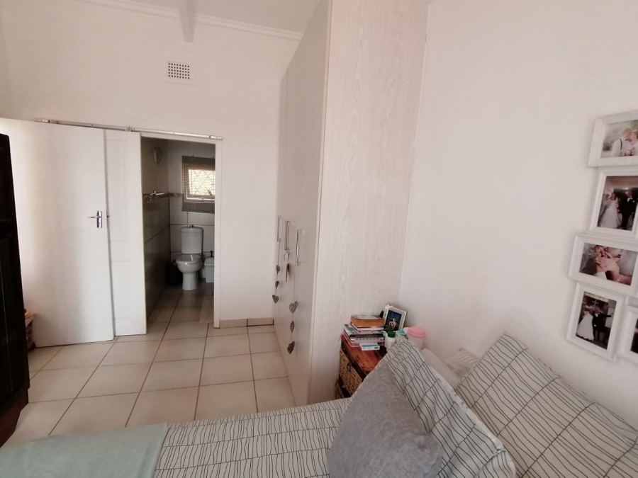 1 Bedroom Property for Sale in Shelly Beach KwaZulu-Natal