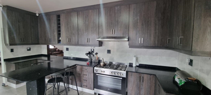 4 Bedroom Property for Sale in Catalina Bay KwaZulu-Natal