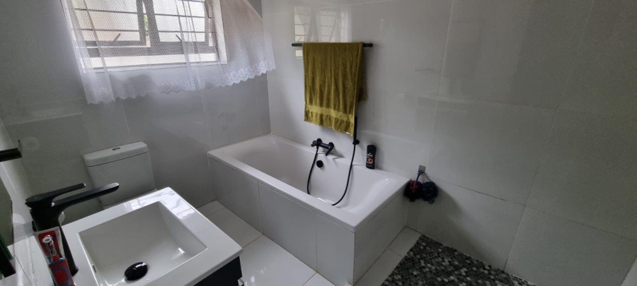 4 Bedroom Property for Sale in Catalina Bay KwaZulu-Natal
