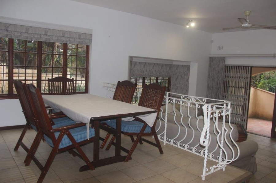 3 Bedroom Property for Sale in Umtentweni KwaZulu-Natal