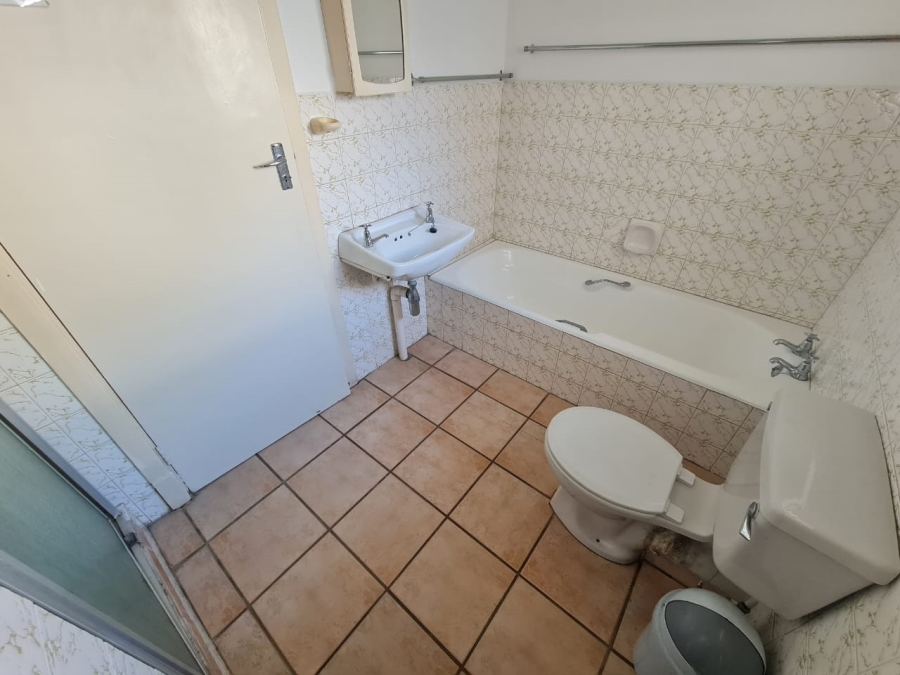 5 Bedroom Property for Sale in Sea Park KwaZulu-Natal