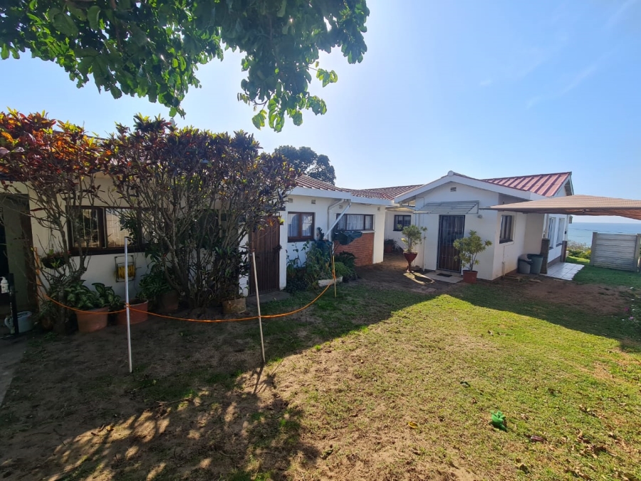5 Bedroom Property for Sale in Sea Park KwaZulu-Natal